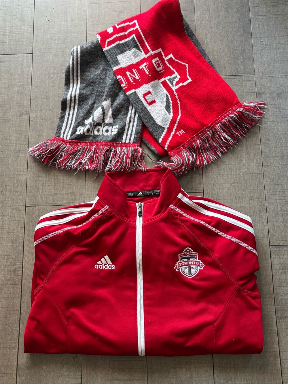 🔮Adidas🔮Women's Toronto FC Red Zip Jacket & Scarf Set